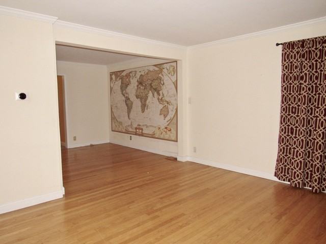 5540 Fairview Ave - Photo 3 of 12