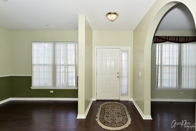 13099 W Wakefield Dr - Photo 2 of 36