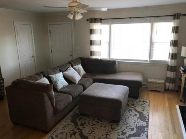 14 Raymond Rd - Photo 3 of 6