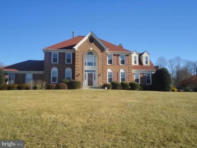 401 Carona Pl - Photo 2 of 6