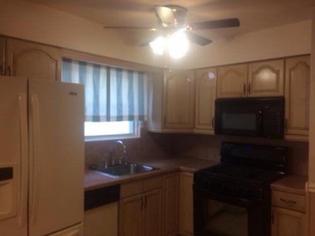 937 Ramona Ave - Photo 3 of 6