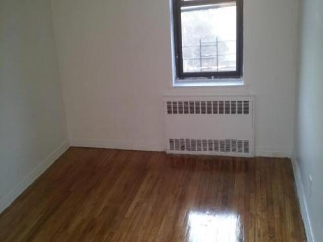 11432 196th St - Photo 2 of 4