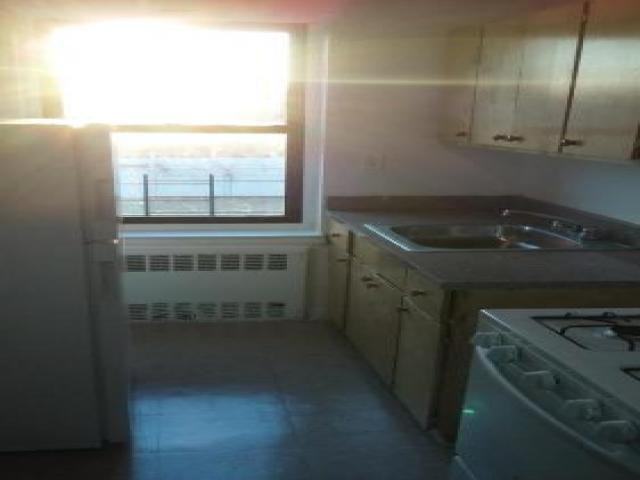 11432 196th St - Photo 3 of 4