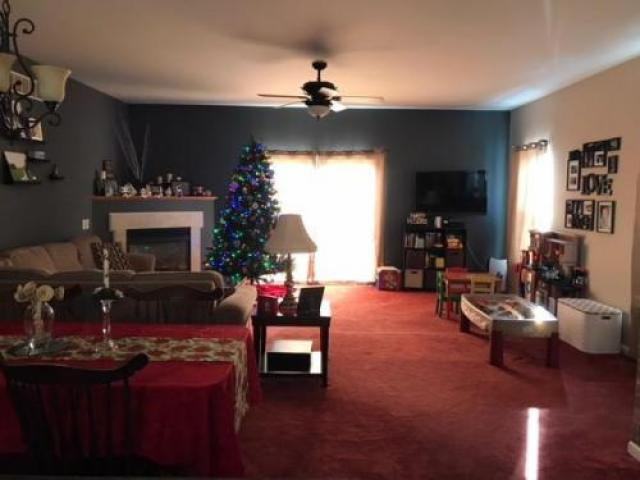 299 Monroe St - Photo 3 of 6