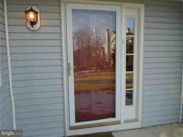 229 W Longspur Dr - Photo 2 of 6