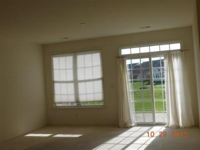 105 Sorrell Cir - Photo 3 of 6