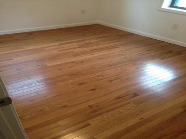 525 Essex St - Photo 3 of 4