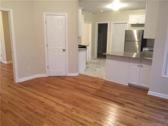 86 Fair St - Photo 2 of 6