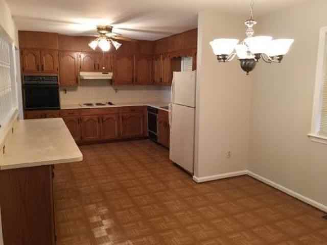 4625 Clymer Pl - Photo 3 of 6