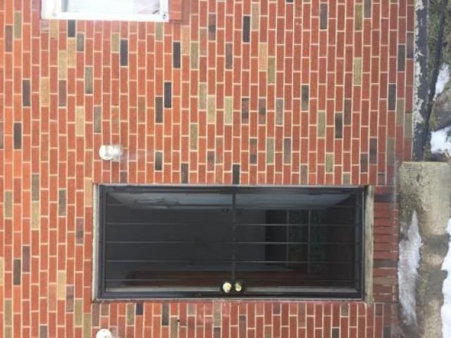 521 Walden Ave - Photo 2 of 2