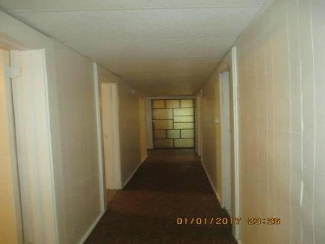 2206 Irwin St - Photo 2 of 6