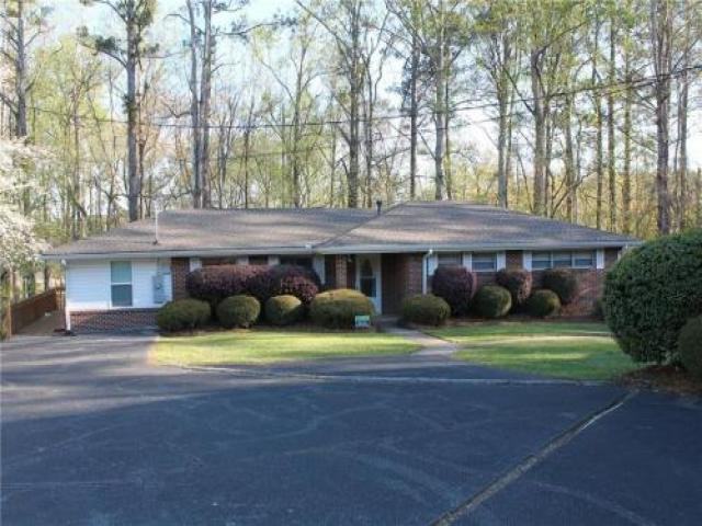 411 Scott Mill Rd - Photo 2 of 6