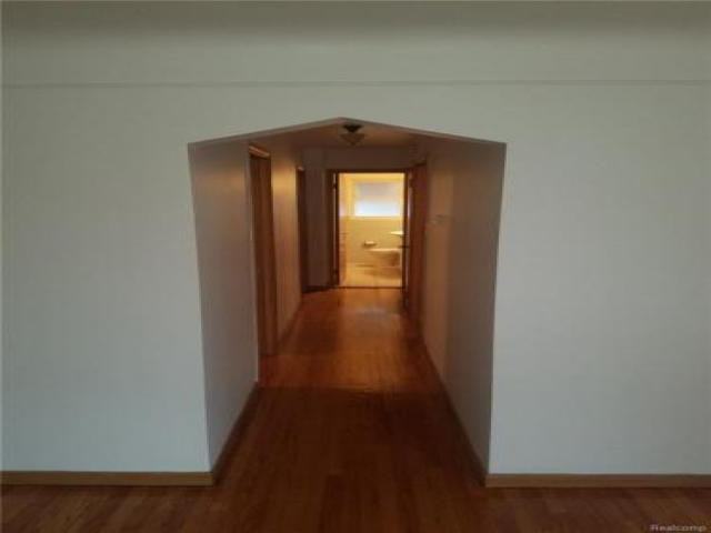 11395 Centralia - Photo 2 of 6