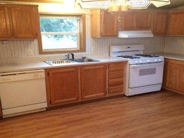 241 E 700 S - Photo 2 of 6