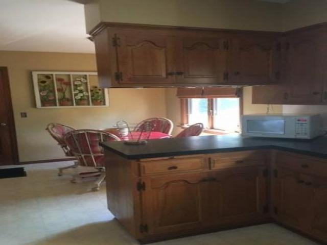 144 Eagle Point Dr - Photo 2 of 6