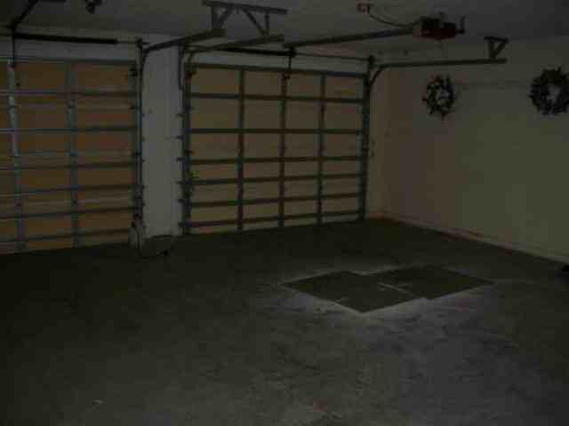 500 NE 138th St - Photo 3 of 6