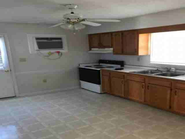 120 High St - Photo 2 of 6