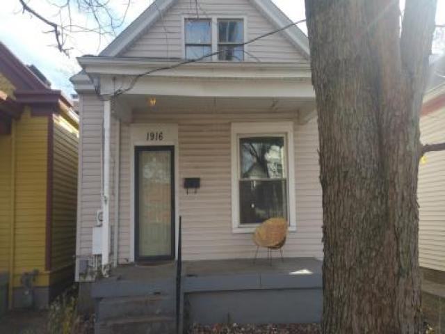 1916 Stevens Ave - Photo 2 of 6