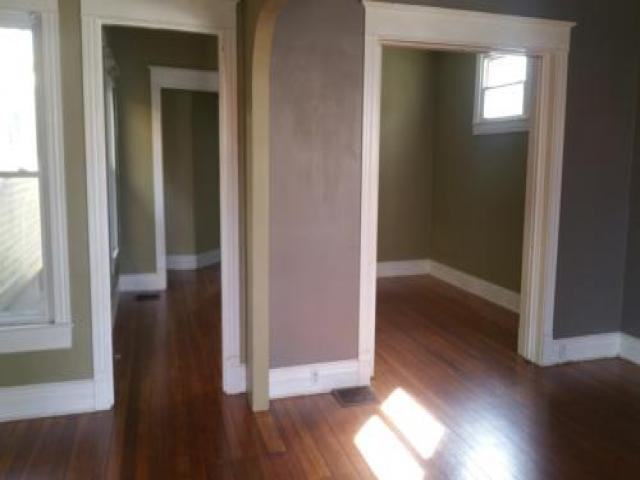 1916 Stevens Ave - Photo 3 of 6