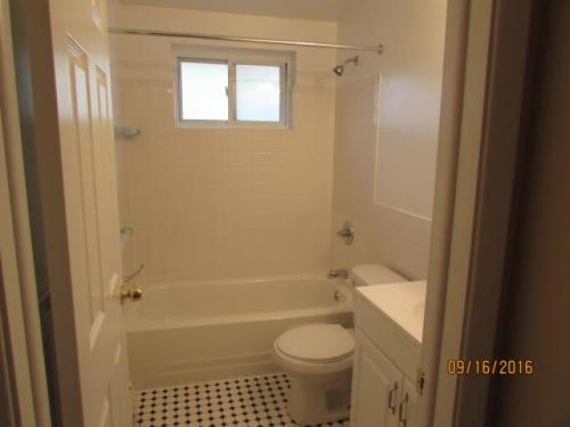 2470 Sheridan Dr - Photo 2 of 6