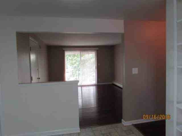 2470 Sheridan Dr - Photo 3 of 6