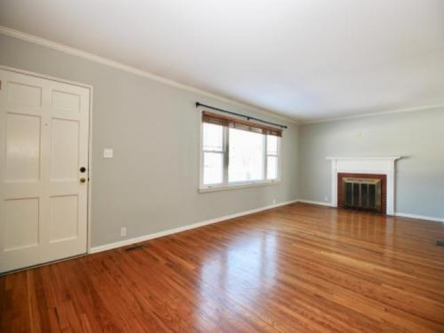 499 Garden Rd - Photo 3 of 6