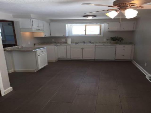 1458 Williamson St - Photo 2 of 6