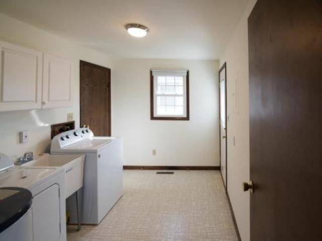 423 S Rivard St - Photo 2 of 6