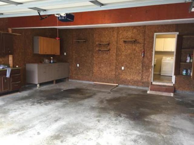 108 S Northwest St - Photo 2 of 6