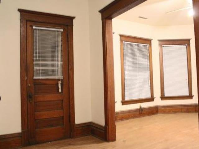 1117 3rd Ave - Photo 3 of 6