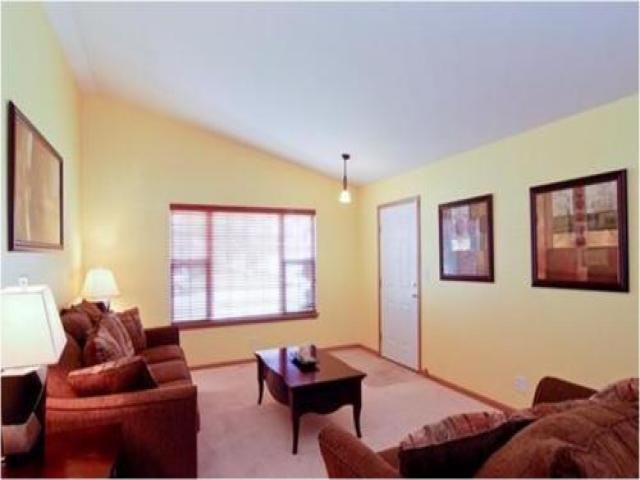 14811 Artesian Ave - Photo 3 of 4