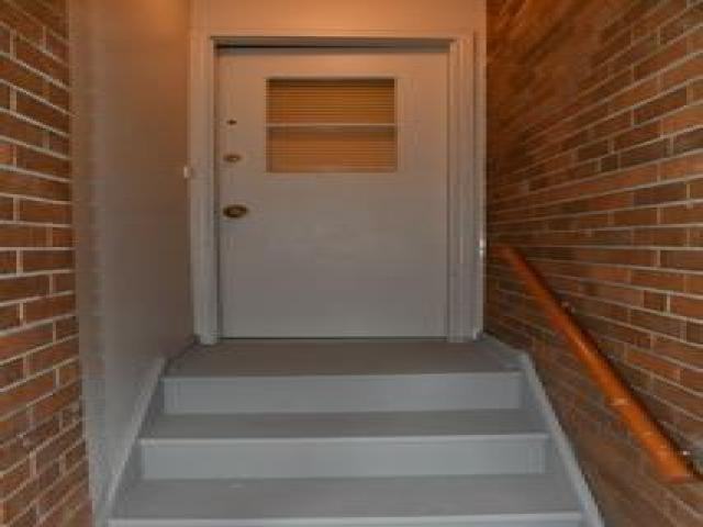 24 S Stone Ave - Photo 2 of 6