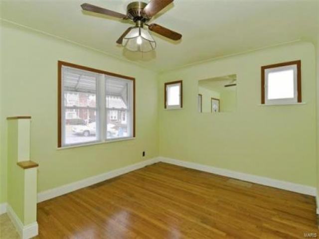 8022 Genesta St - Photo 3 of 6