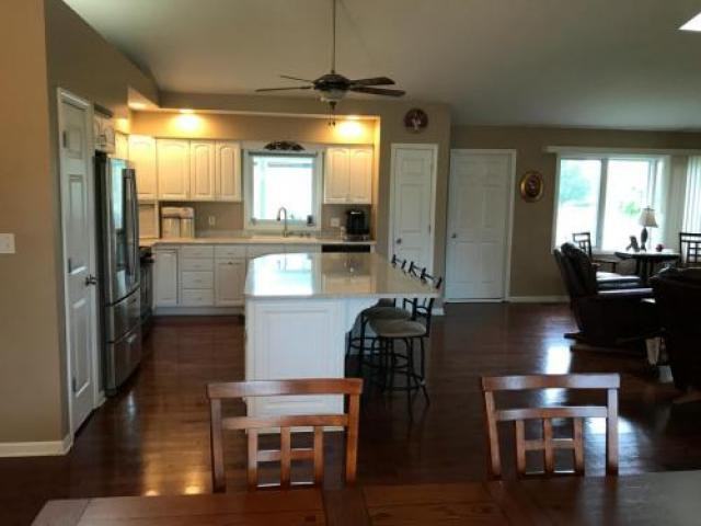 9151 Drake Dr - Photo 3 of 6