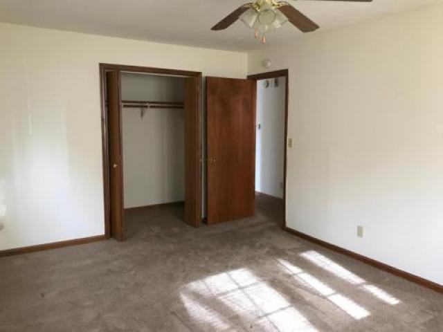 1017 Marco Ln - Photo 3 of 6