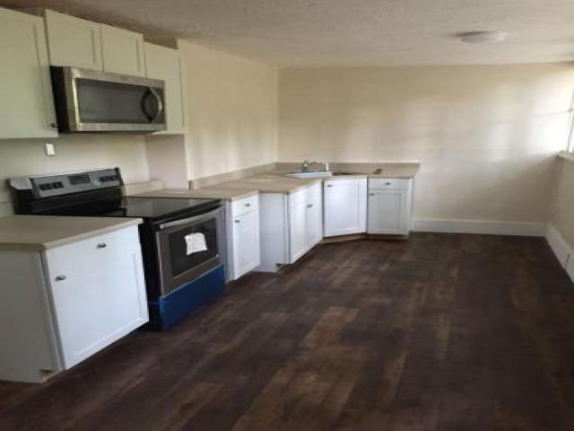 322 Virginia Ave - Photo 2 of 5