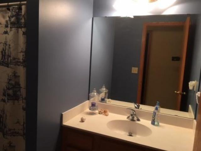 1581 Burg Ave - Photo 2 of 6