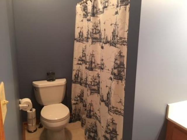 1581 Burg Ave - Photo 3 of 6