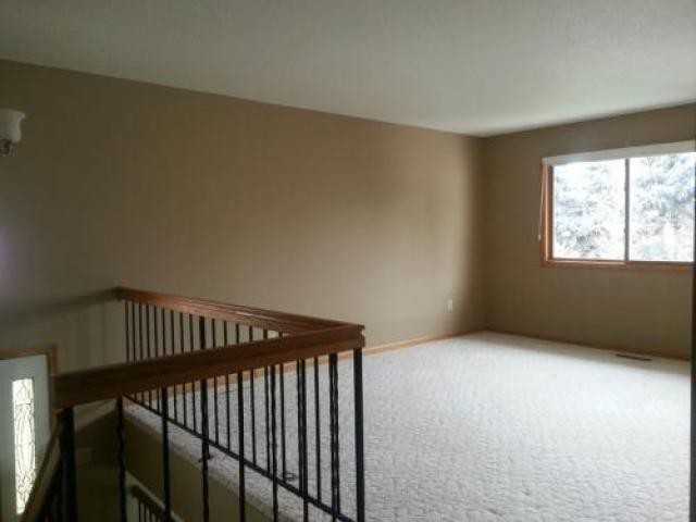 358 Upper Wood Way - Photo 2 of 6