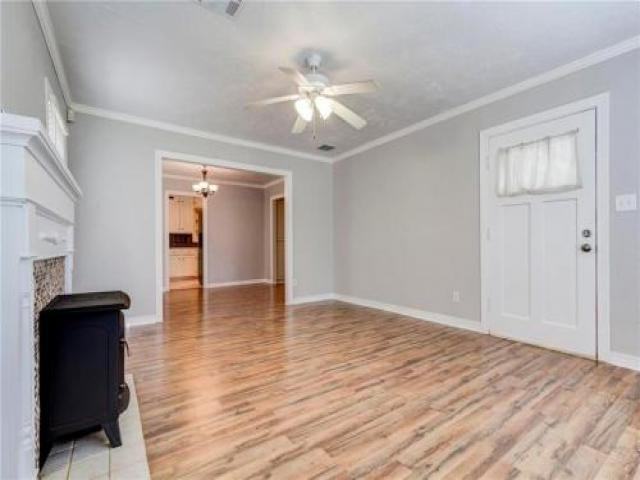 501 NW 48th St - Photo 3 of 6