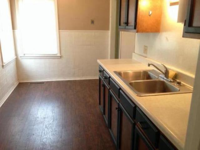 7503 E 30th Ave - Photo 3 of 6