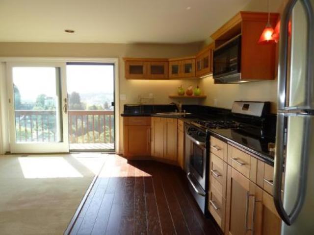 337 Lowell Ave - Photo 3 of 6