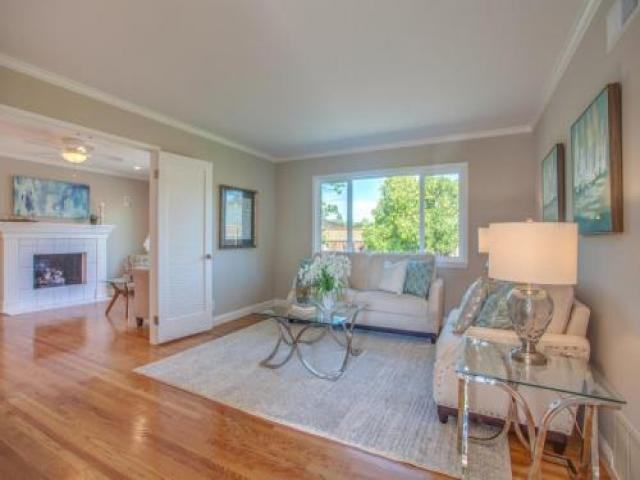 1634 McGregor Way - Photo 2 of 6