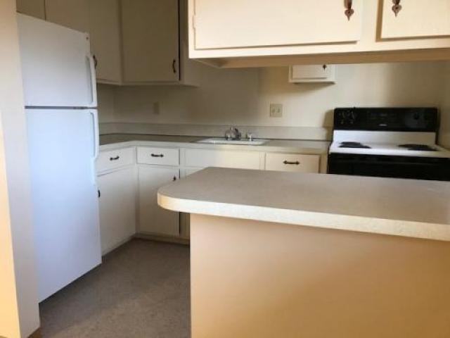 32 Highland Ave - Photo 3 of 6