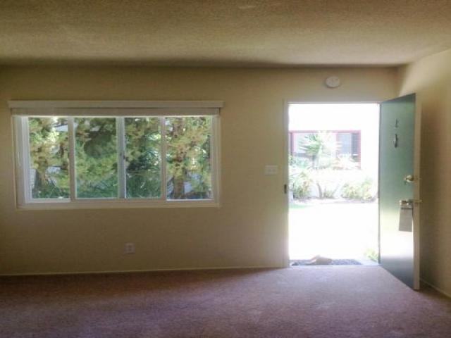 322 W Anapamu St - Photo 2 of 5