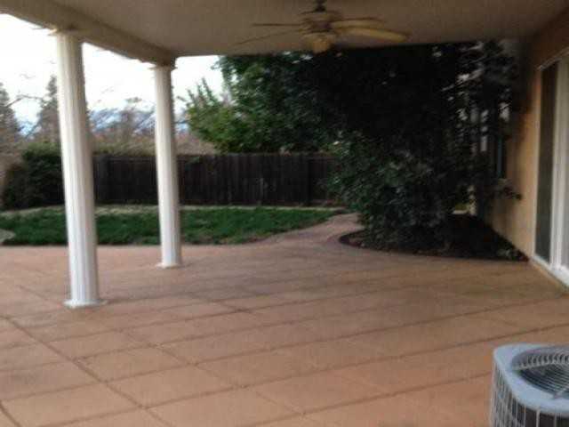 2370 Playa Way - Photo 2 of 6