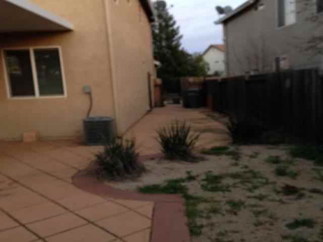 2370 Playa Way - Photo 3 of 6