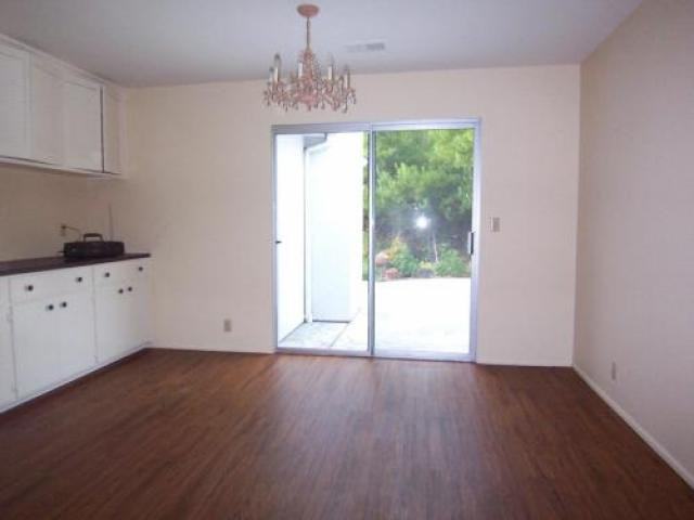 10204 Lake Meadow Ln - Photo 3 of 6