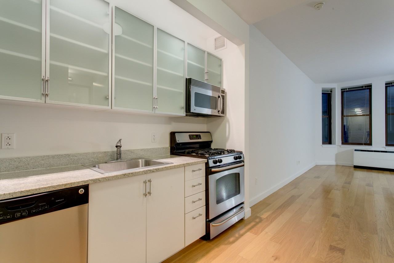 37 Wall Street - Photo 6 of 50