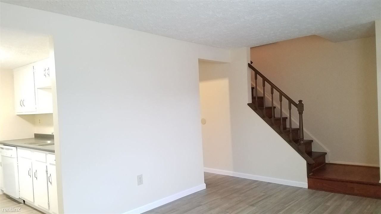 212 Ashfield Ct - Photo 3 of 42